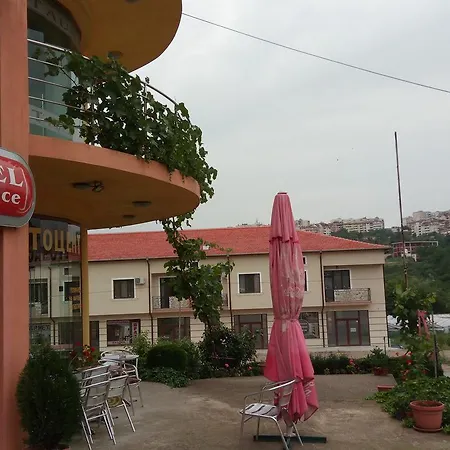 Elegance Motel *